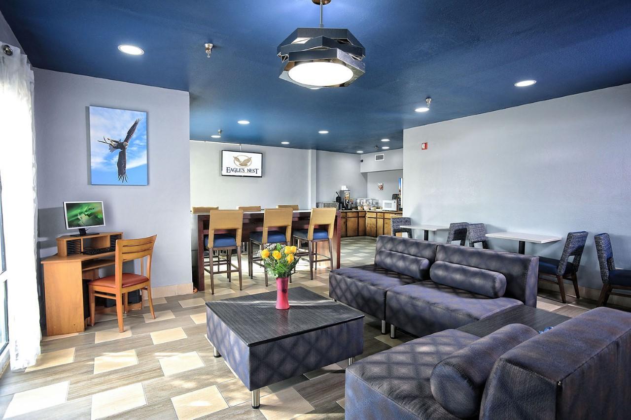 Eagles Nest Inn Statesboro Buitenkant foto